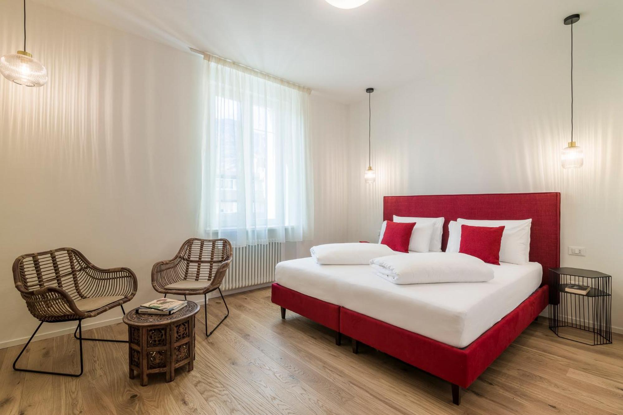 Aparthotel Electric & *