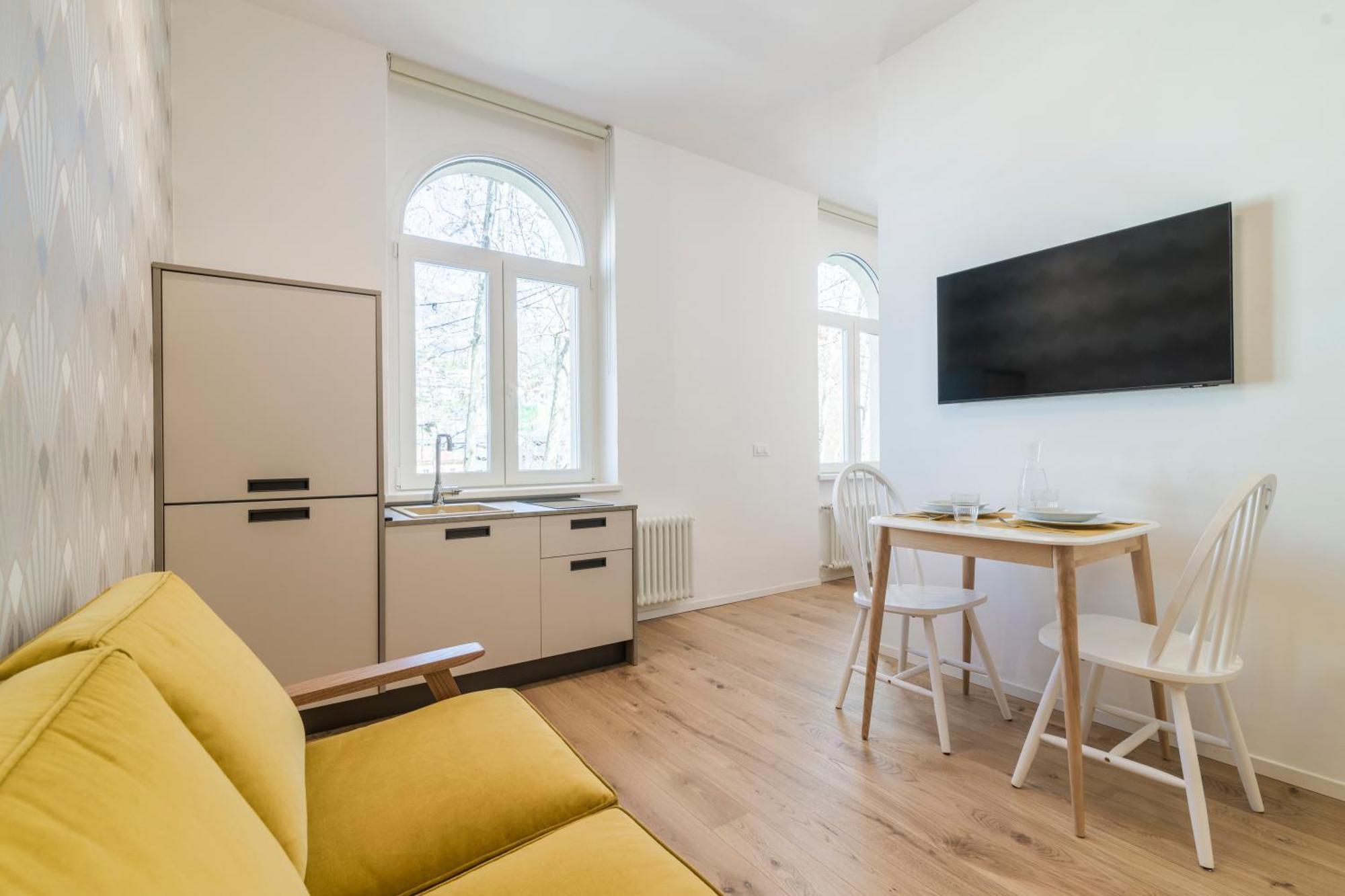 Electric & Aparthotel Trento